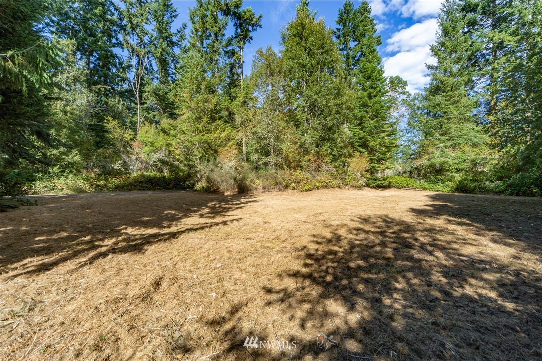 314 Merry Road Nordland, WA 98358 - Photo 6 of 11