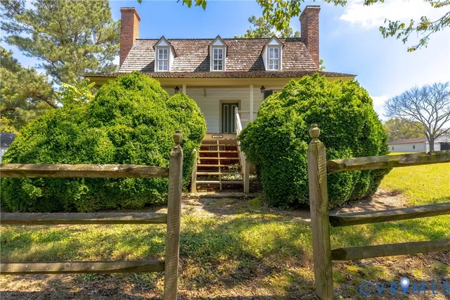 $2,150 | 11826 Colonial Trail West, Spring Grove, VA 23881