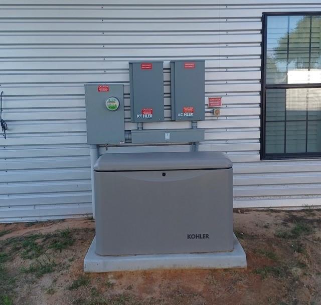 13240 Briar Road Azle, TX 76020 - Photo 8 of 40 Whole house generator with auto power transfer system