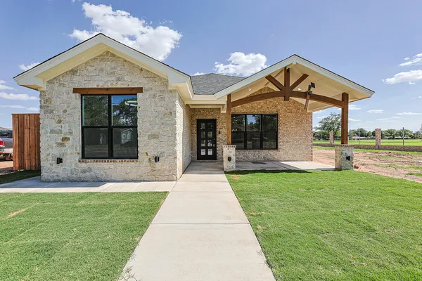 $315,000 | 3825 58th Street, Lubbock, TX 79413