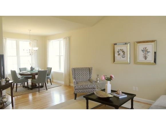 115 Springwood Way, Unit 71 Manchester, NH 03102 - Photo 3 of 11