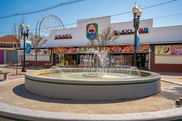 $275,000 | 1 Jeanette Avenue, Unit 5, Old Orchard Beach, ME 04064