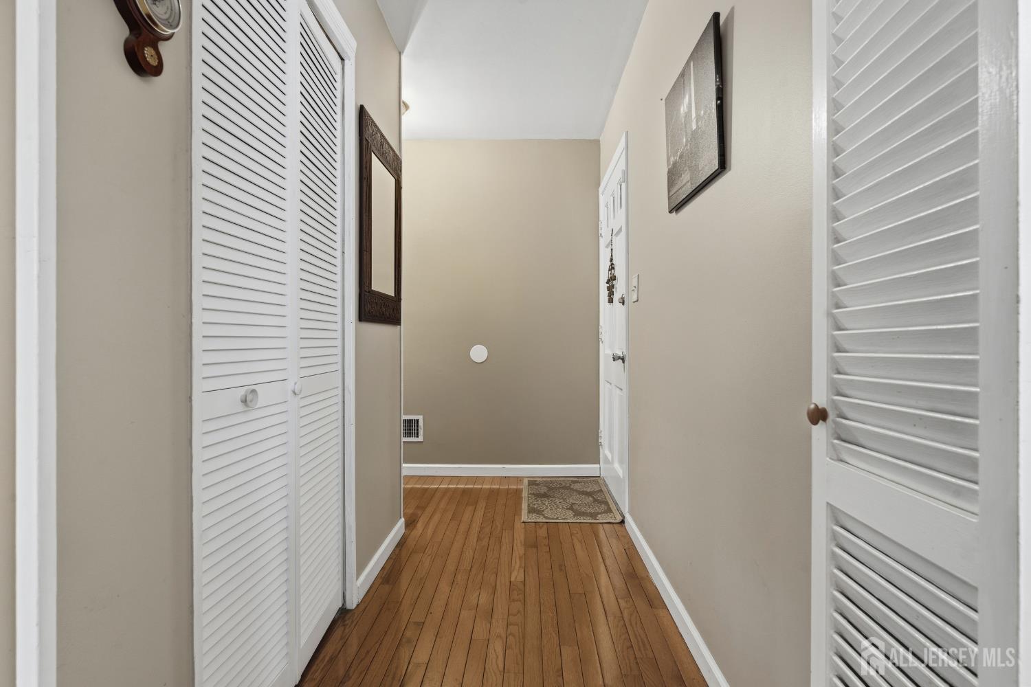 27 Summerall Road Somerset, NJ 08873 - Photo 16 of 34