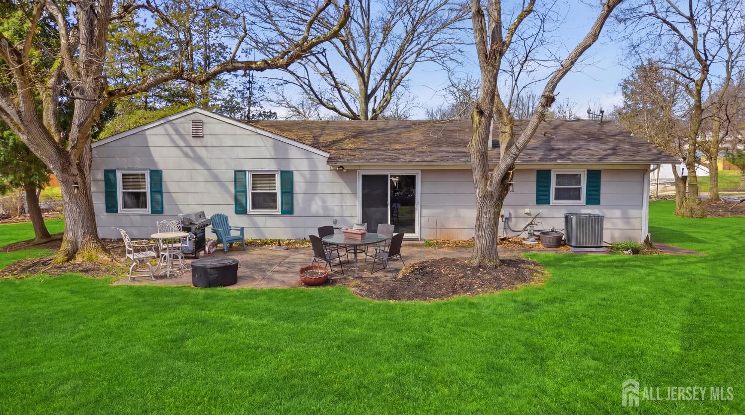 27 Summerall Road Somerset, NJ 08873 - Photo 29 of 34