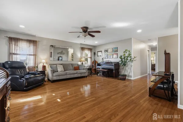 $579,000 | 27 Summerall Road, Somerset, NJ 08873