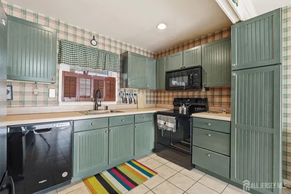 $579,000 | 27 Summerall Road, Somerset, NJ 08873