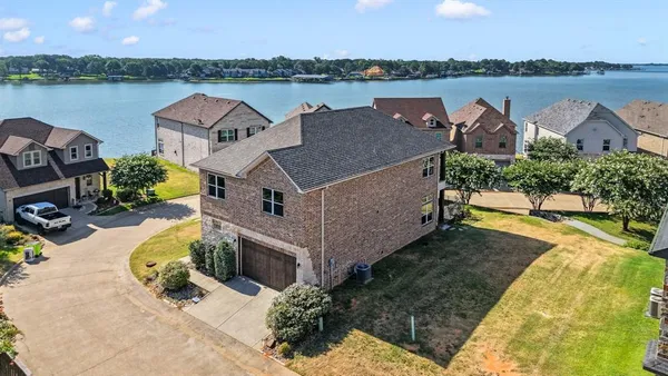 $674,500 | 172 Marina Drive, Mabank, TX 75156