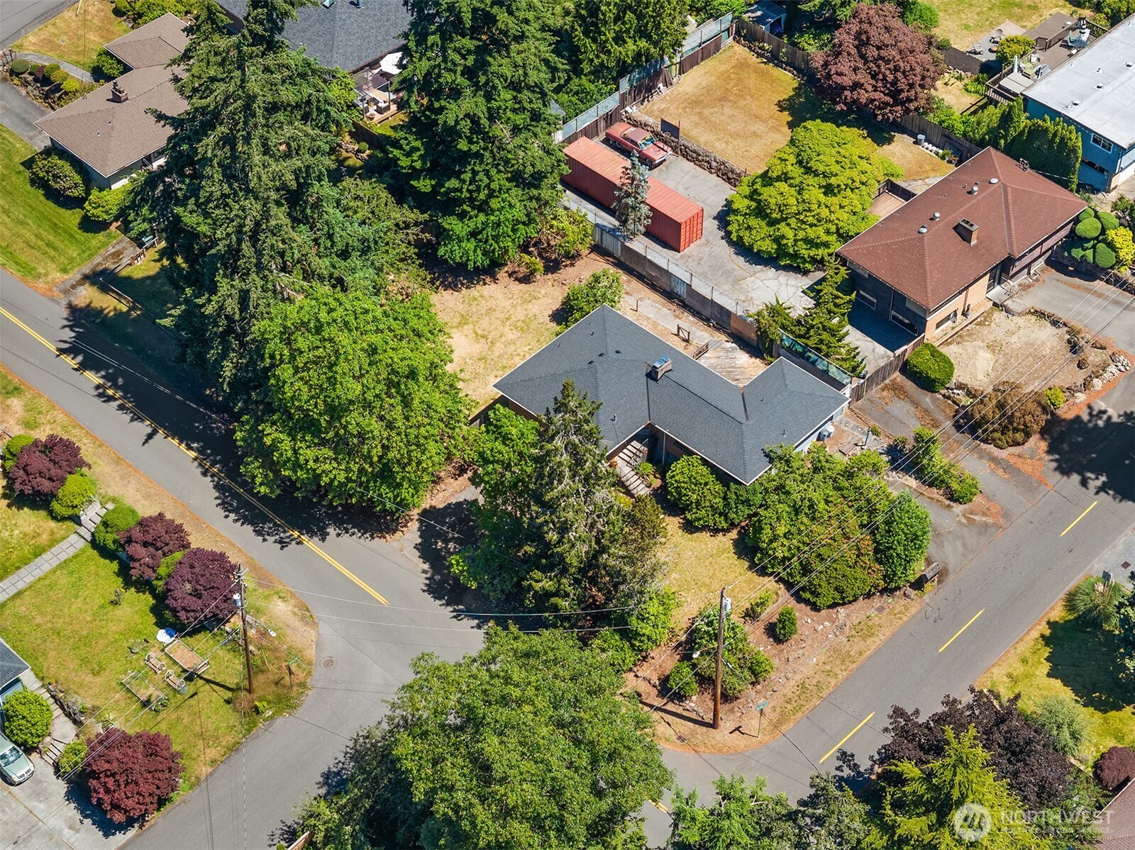 8725 Maple Lane Edmonds, WA 98026 - Photo 28 of 28