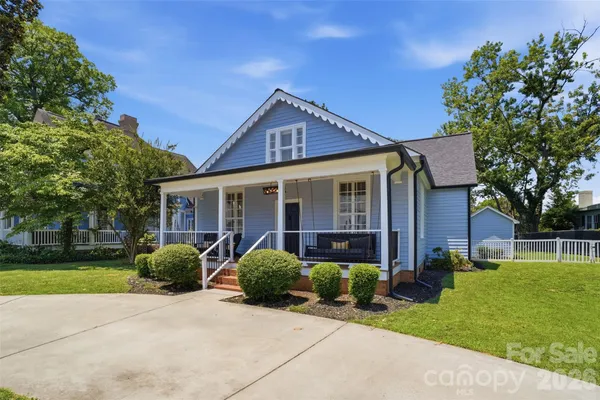 $359,900 | 500 North Main Avenue, Newton, NC 28658