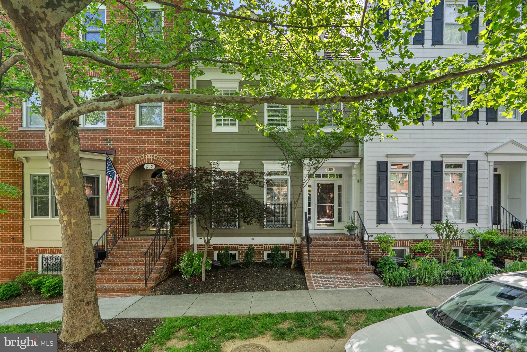 306 Hart Road Gaithersburg, MD 20878 - Photo 1 of 41