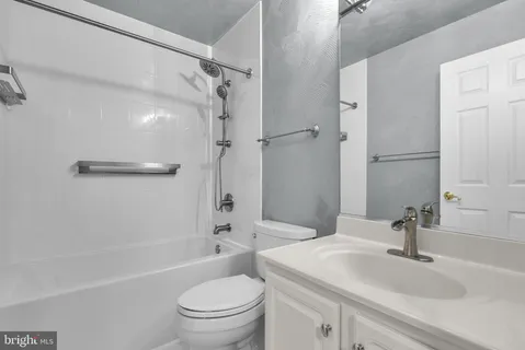 $880,000 | 306 Hart Road, Gaithersburg, MD 20878
