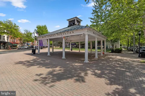 $880,000 | 306 Hart Road, Gaithersburg, MD 20878
