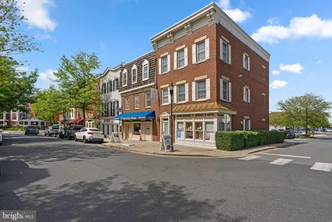 $880,000 | 306 Hart Road, Gaithersburg, MD 20878