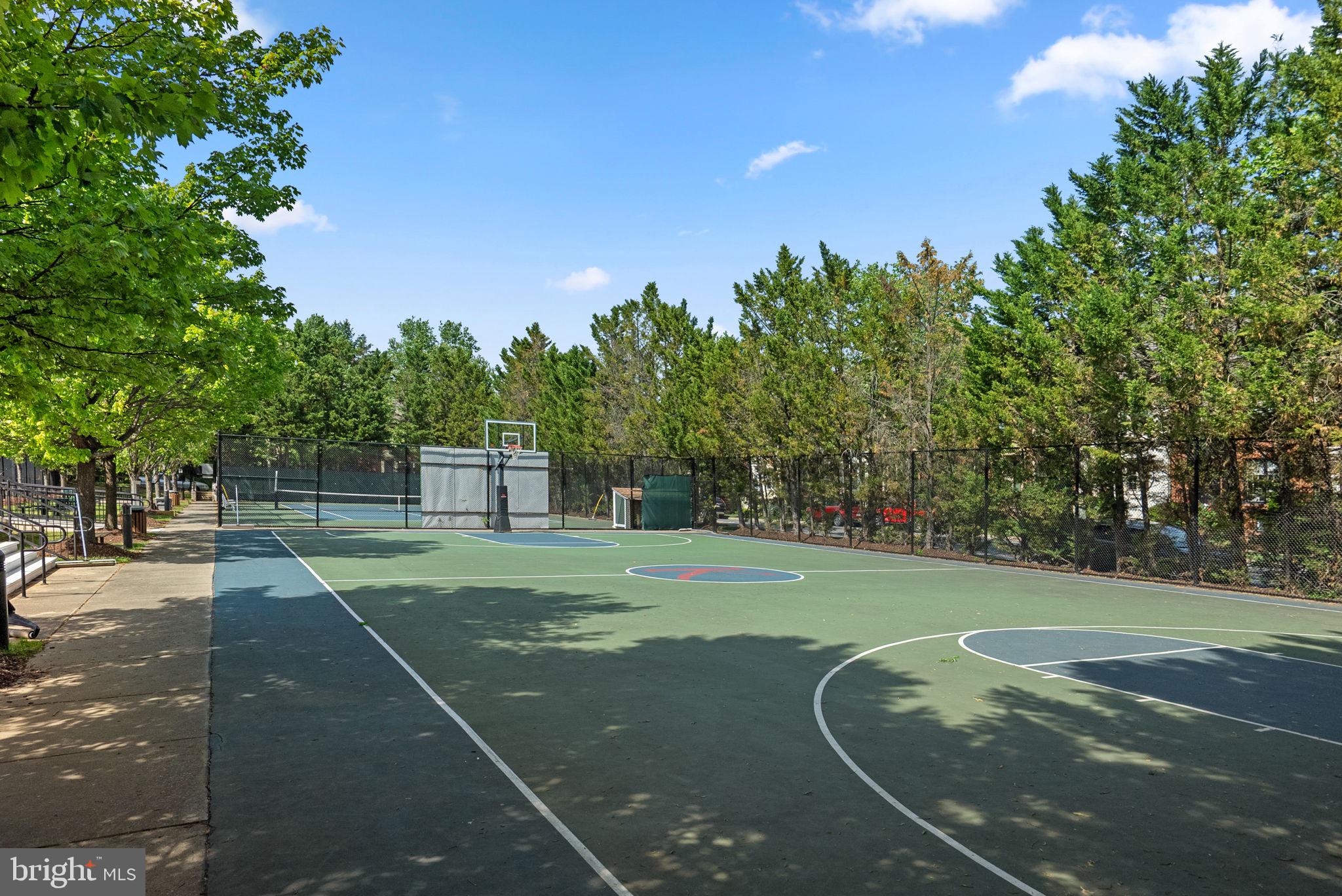 306 Hart Road Gaithersburg, MD 20878 - Photo 39 of 41