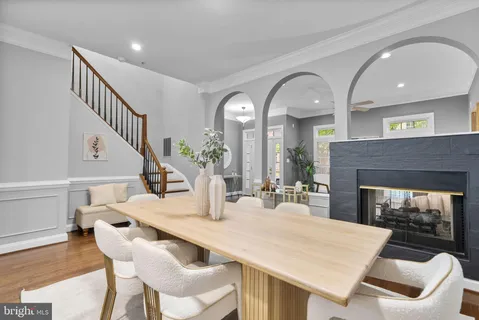 $880,000 | 306 Hart Road, Gaithersburg, MD 20878