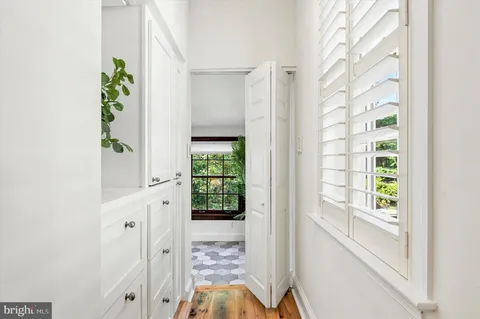 $525,000 | 328 Spruce Street, Unit 5, Philadelphia, PA 19106