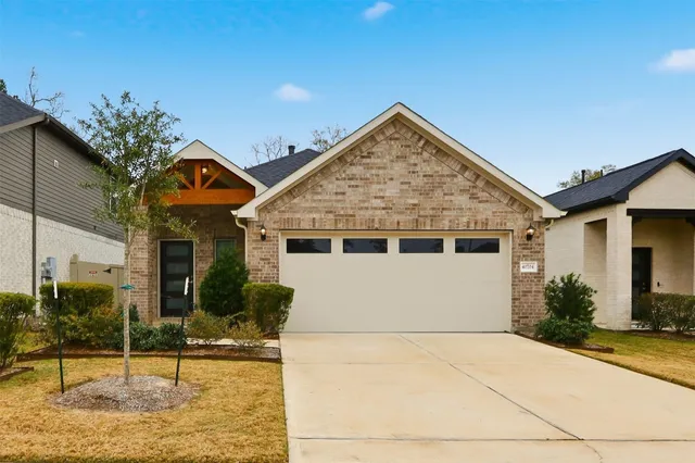 $2,200 | 40704 Guillemont Lane, Magnolia, TX 77354