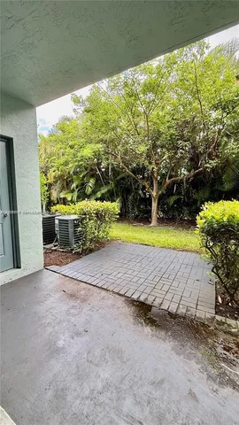 $255,000 | 1918 Alamanda Way, Riviera Beach, FL 33404