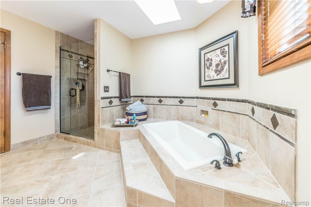 11792 Larkins Road Brighton, MI 48114 - Photo 28 of 43 27_8.jpg