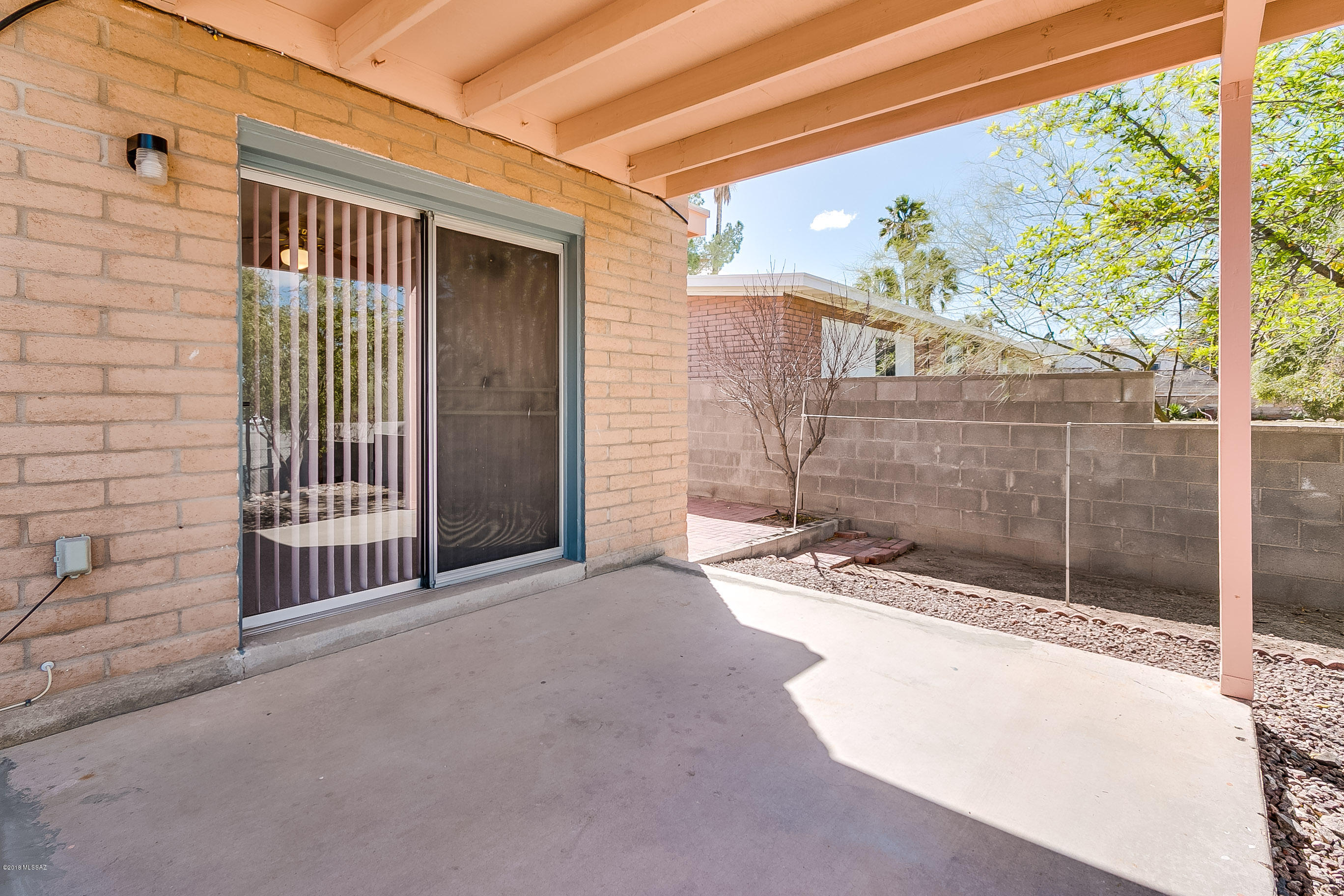 2150 West Rainbow Ridge Road Tucson, AZ 85745 - Photo 33 of 48
