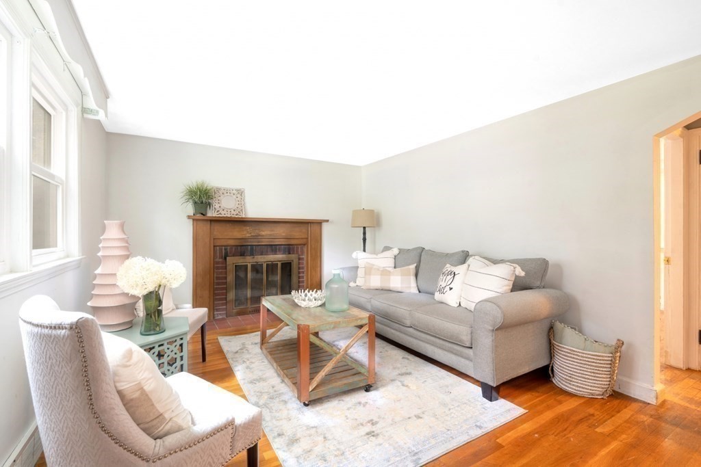 20 Dana Road Norwell, MA 02061 - Photo 5 of 26 Gallery Image 5