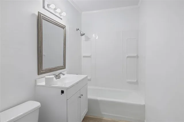 $1,000 | 3107 Admiral King Street, Lake Charles, LA 70615