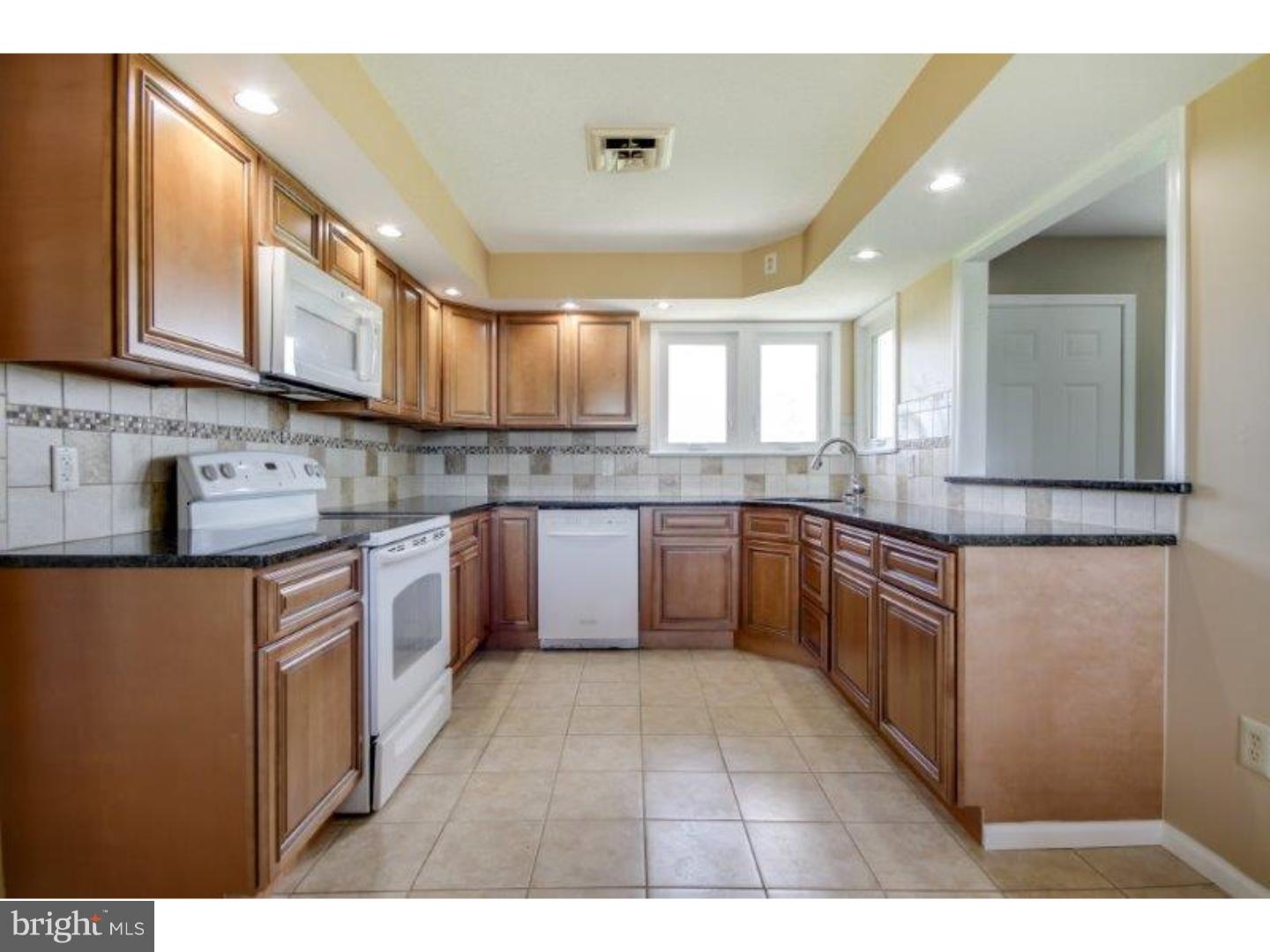 708 Aura Road Glassboro, NJ 08028 - Photo 7 of 25 Kitchen