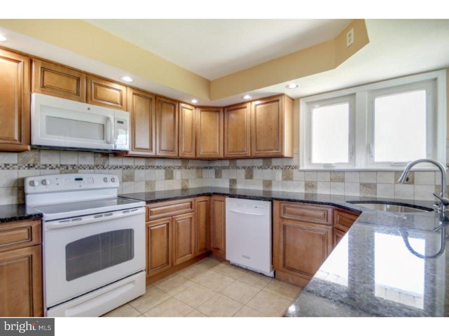 708 Aura Road Glassboro, NJ 08028 - Photo 9 of 25 Kitchen