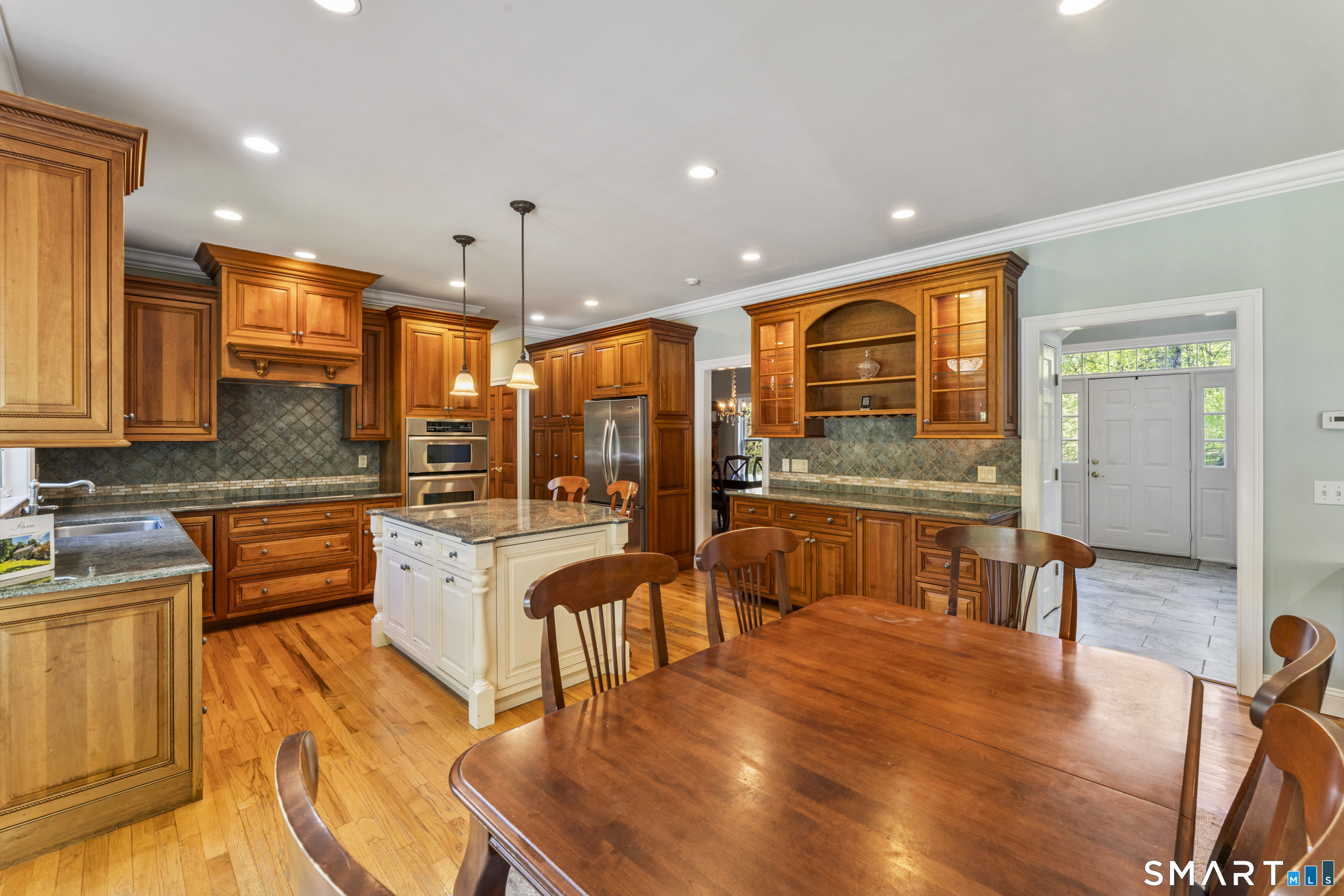 38 Old Farm Hill Road Newtown, CT 06470 - Photo 5 of 40