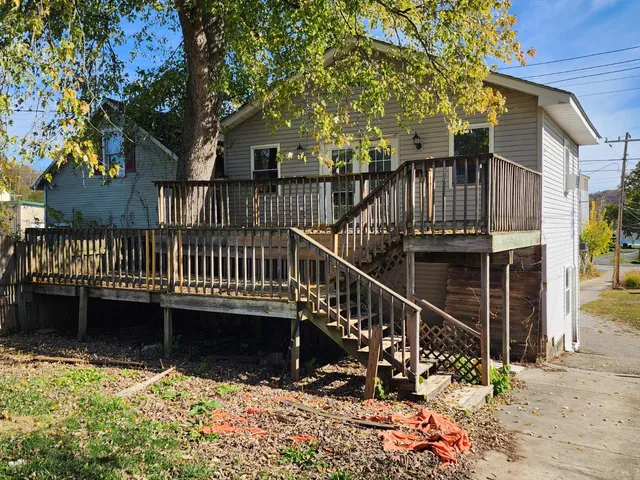 $205,000 | 1210 Franklin Avenue, Brookville, IN 47012