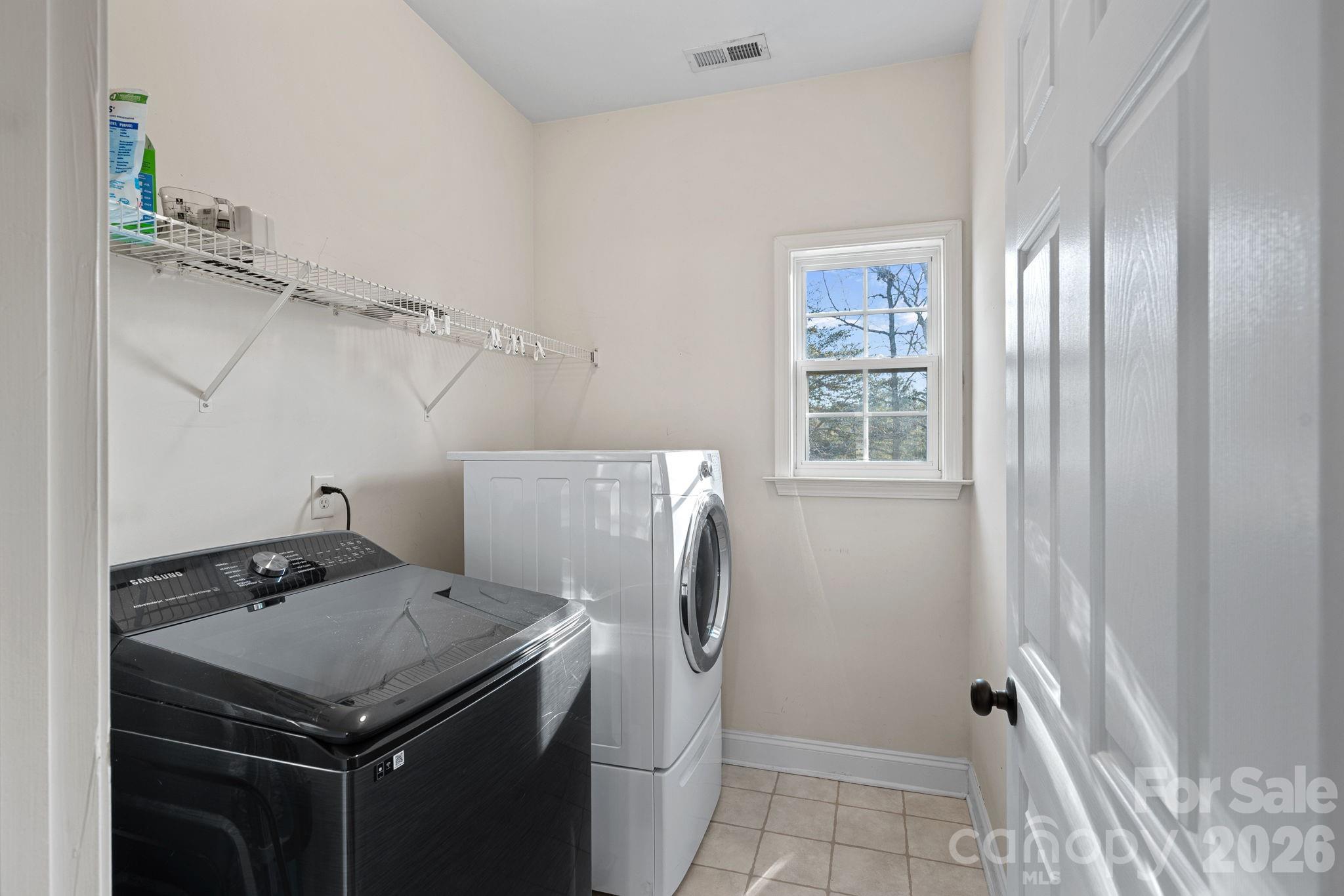 1470 Valhalla Drive Denver, NC 28037 - Photo 25 of 41 a utility room with washer and dryer