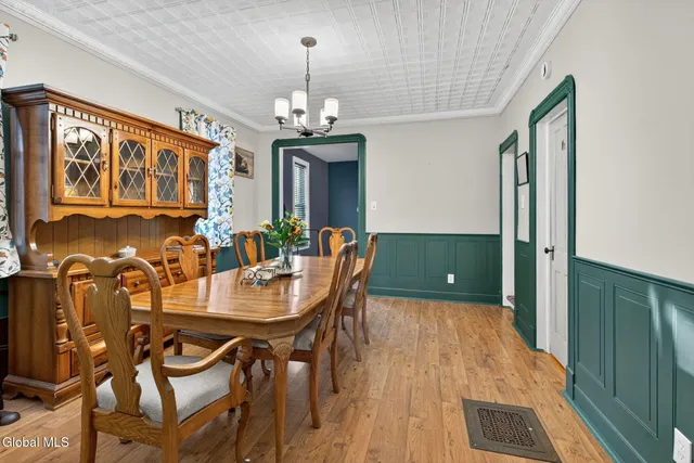 $299,000 | 54 Vley Road, Scotia, NY 12302