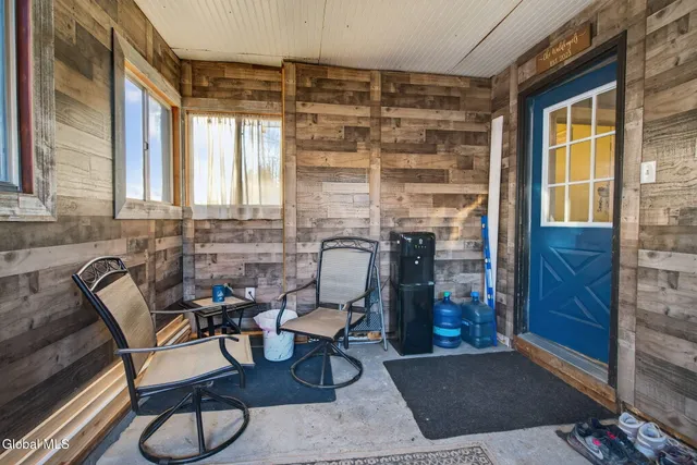 $299,000 | 54 Vley Road, Scotia, NY 12302