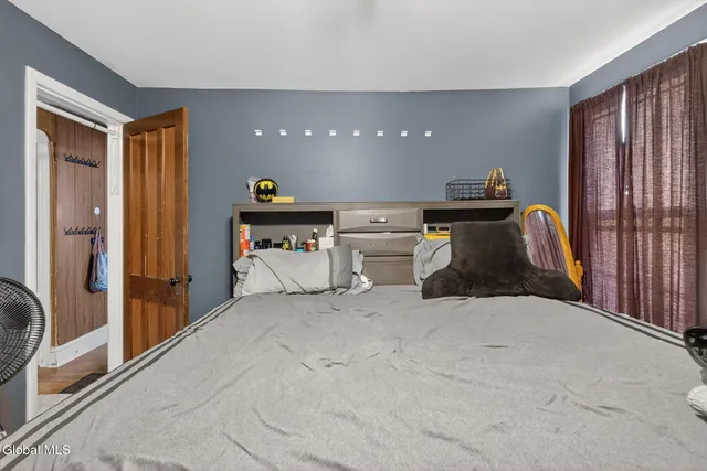 $299,000 | 54 Vley Road, Scotia, NY 12302