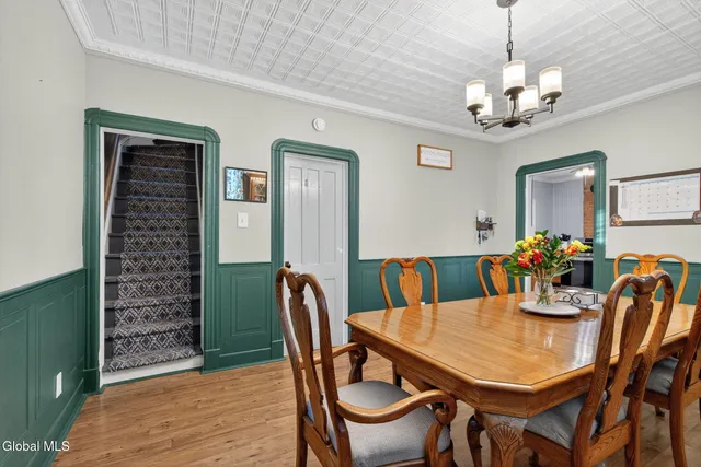 $299,000 | 54 Vley Road, Scotia, NY 12302