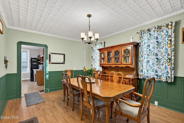 $299,000 | 54 Vley Road, Scotia, NY 12302