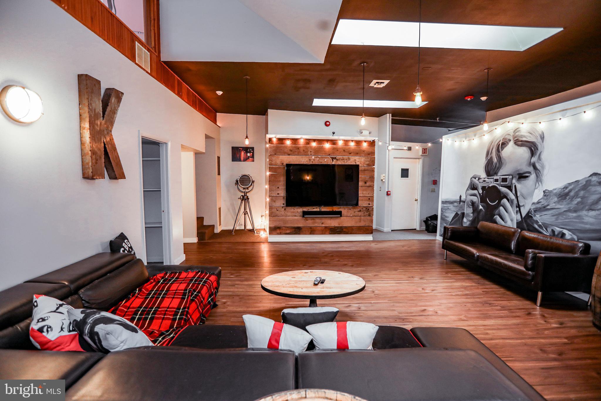 933 Rose Street Harrisburg, PA 17102 - Photo 12 of 98