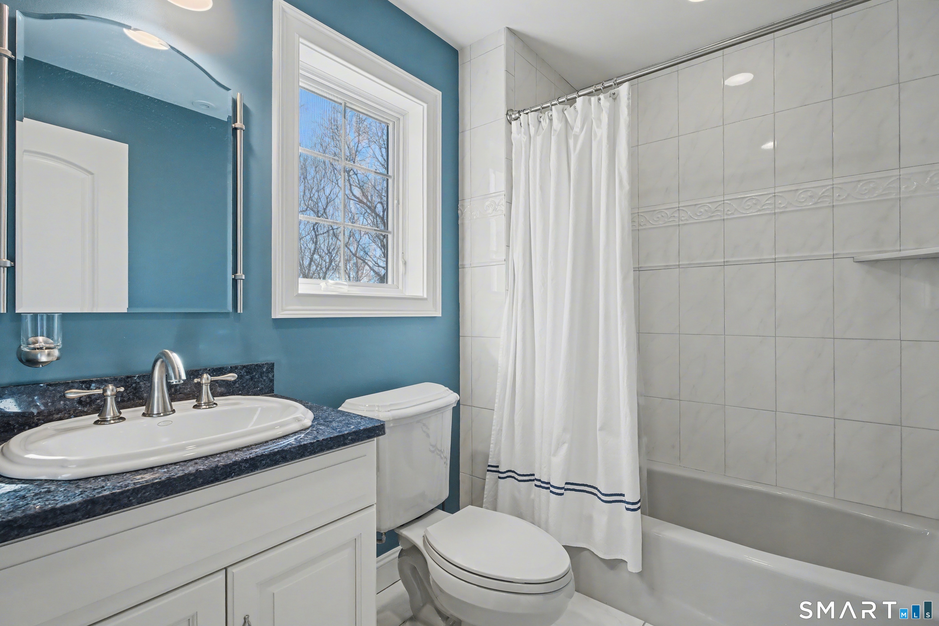 162 Britiani Road Southbury, CT 06488 - Photo 23 of 40 Full Bath in bedroom #2