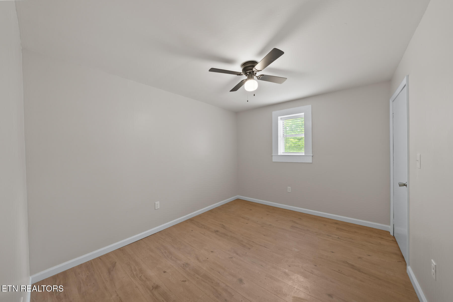 8466 Shut In Gap Road Spring City, TN 37381 - Photo 20 of 43 DSC05480