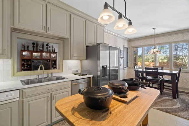 $575,000 | 231 Sheline Drive, Havana, FL 32333