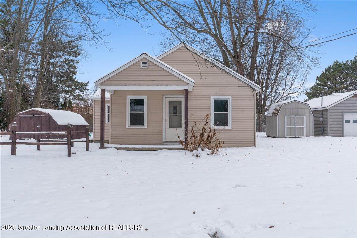 5620 Kaynorth Road Lansing, MI 48911 - Photo 2 of 25 02-Media Jett - 02