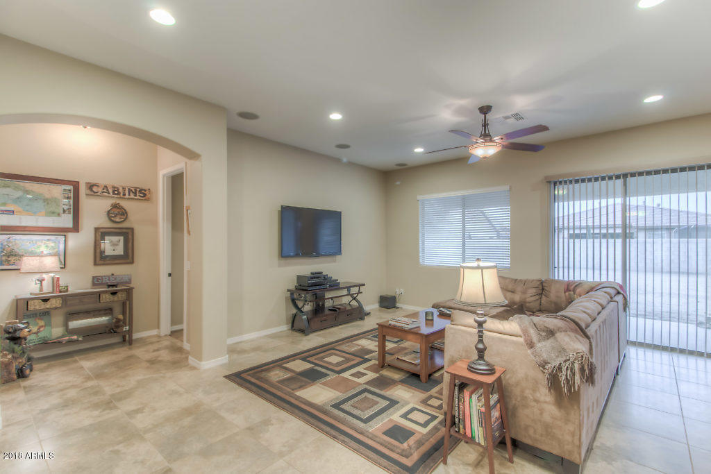 1920 East Appleby Road Gilbert, AZ 85298 - Photo 9 of 43 Family Room (3)-SMALL