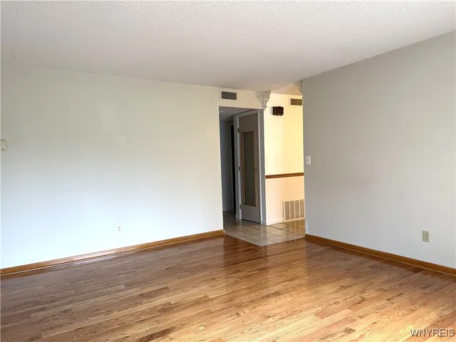 $120,000 | 1041 Reserve Road, Unit 5, West Seneca, NY 14224