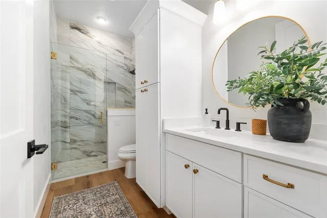 a view of a living room