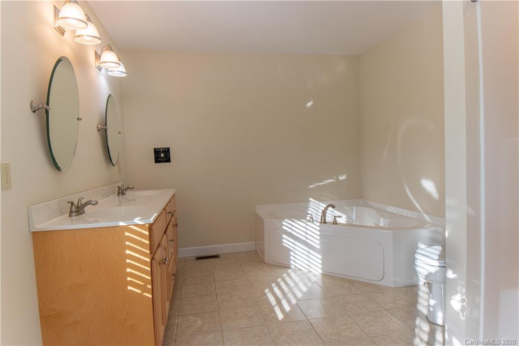 4616 Laurel Branch Road Bryson City, NC 28713 - Photo 15 of 29 Gallery Image 15