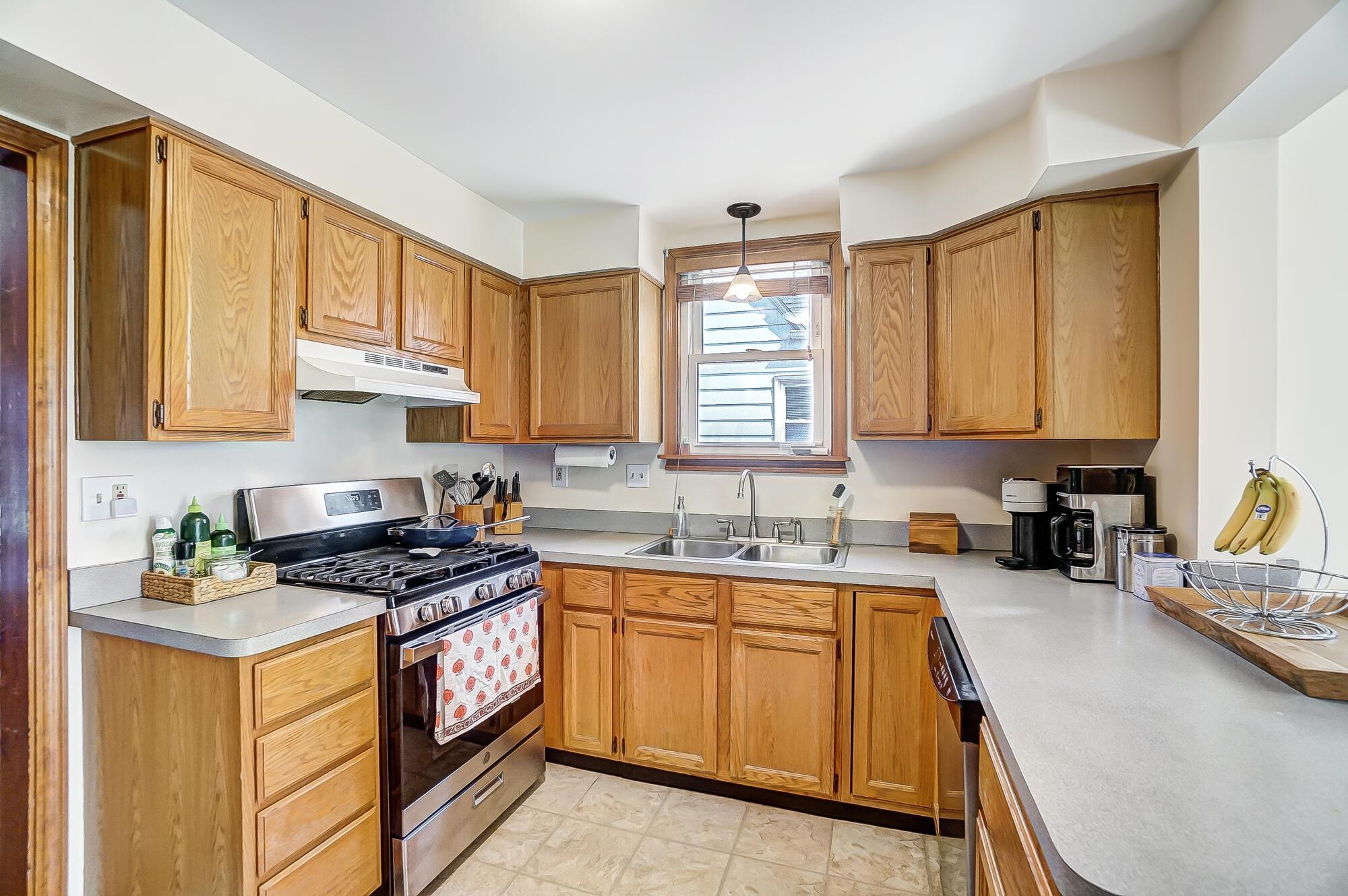 3011 Wicklow Road Columbus, OH 43204 - Photo 6 of 18 015