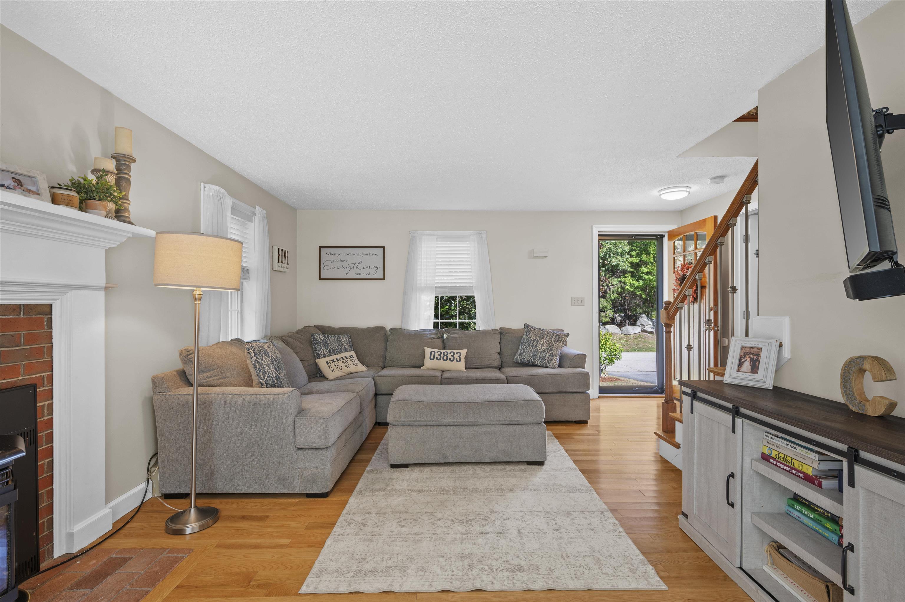 32 Louisburg Circle Exeter, NH 03833 - Photo 13 of 43