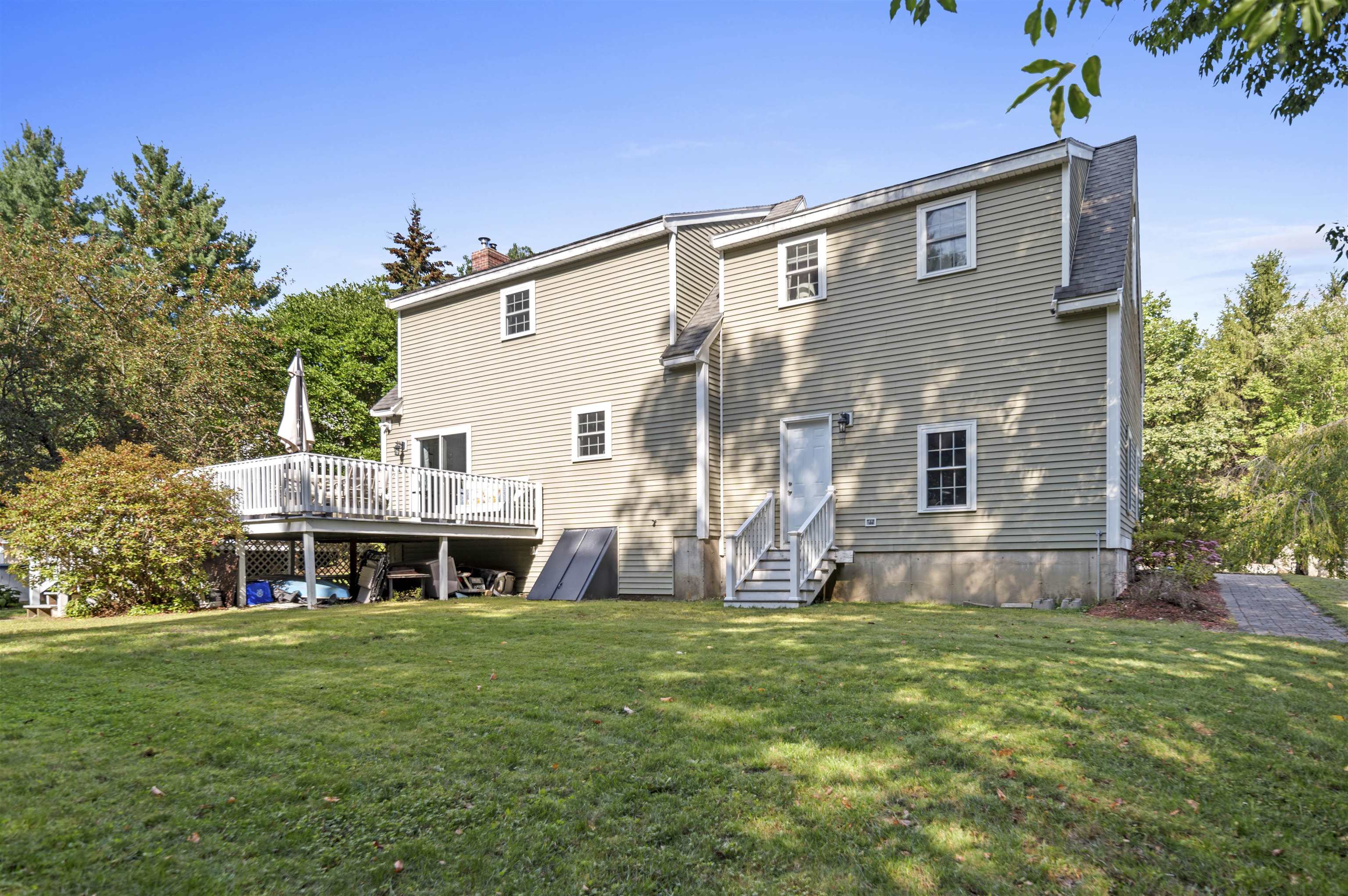 32 Louisburg Circle Exeter, NH 03833 - Photo 6 of 43