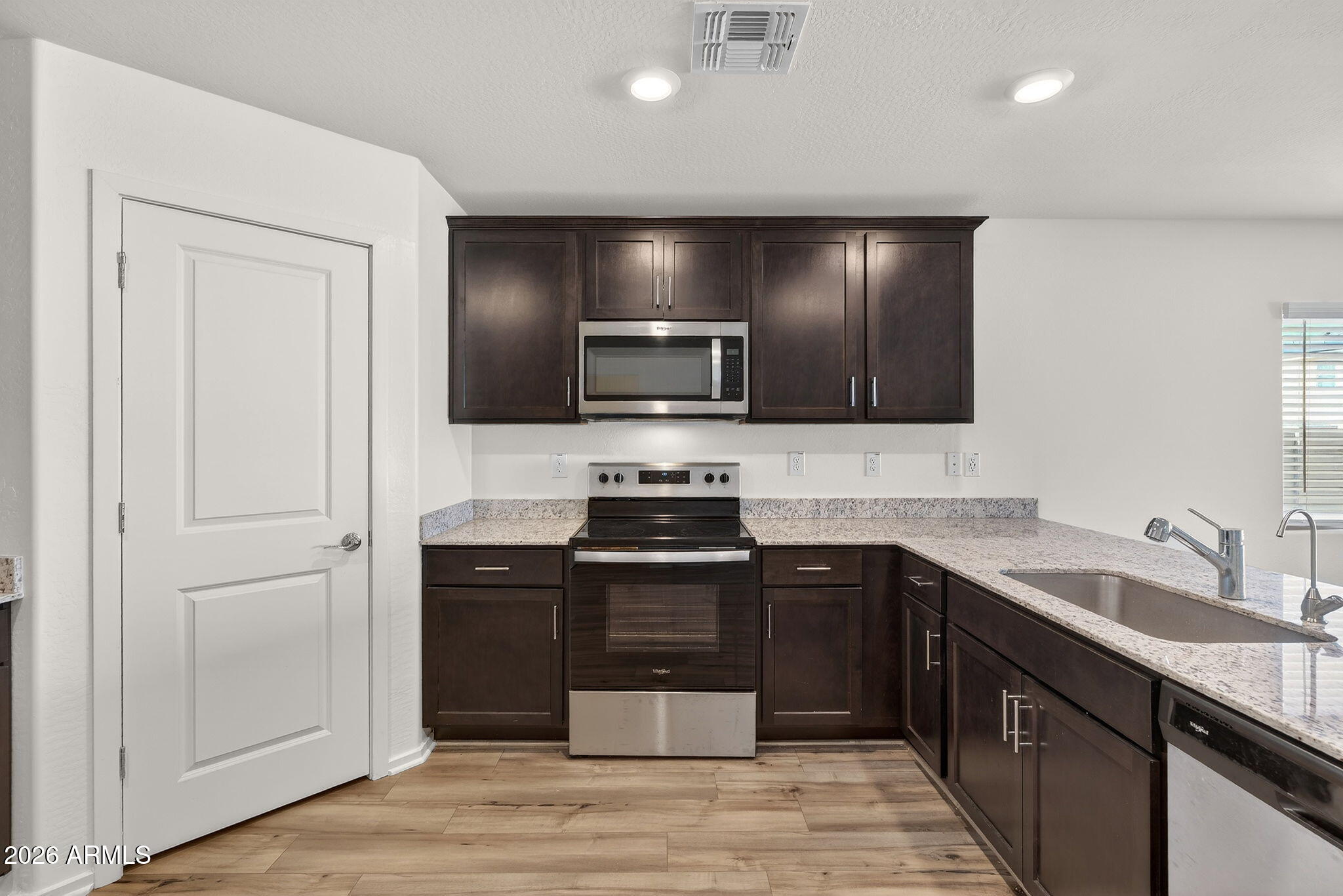 354 East Ridgeview Trail Casa Grande, AZ 85122 - Photo 9 of 44 14-web-or-mls-32E Ridgeview Trl