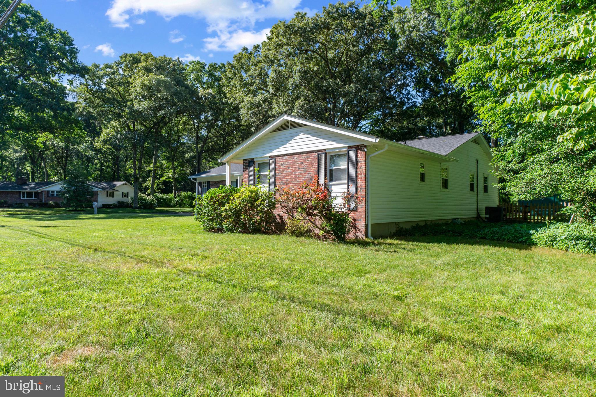 470 Derussey Drive Severna Park, MD 21146 - Photo 3 of 21 Positioned on a desirable corner lot